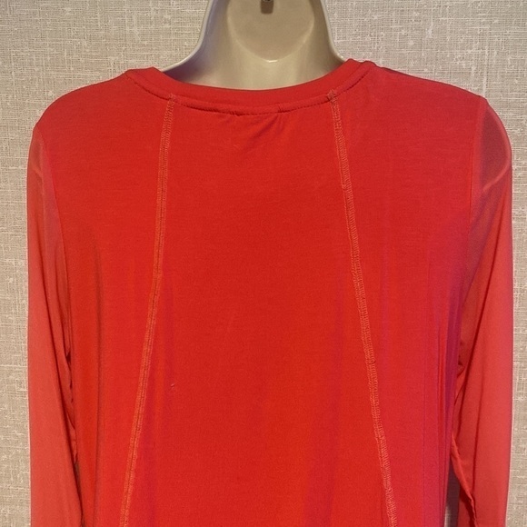 LOGO Rayon 230 Top with Mesh Sleeves - Picture 5 of 11